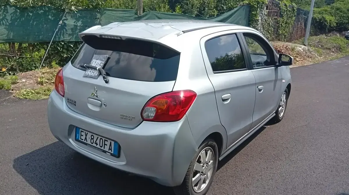 Usata Mitsubishi Space Star 69 CV (50 kW) 2014 Argento Monovolume