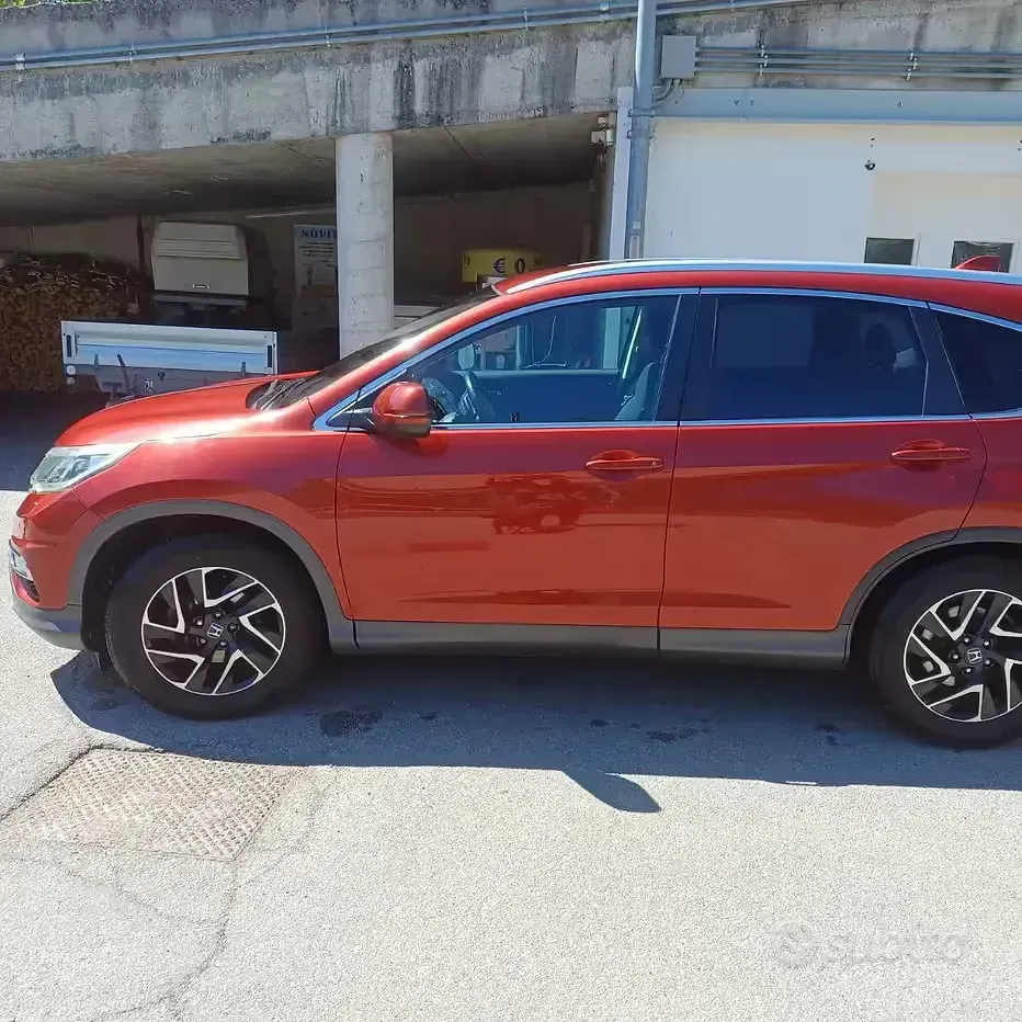 Usata Honda CR-V 120 CV (88 kW) 2017 Rosso SUV