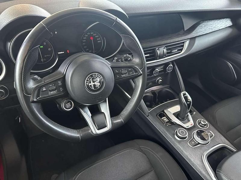 Usata Alfa Romeo Stelvio Business 160 CV (117 kW) 2022 Rosso SUV