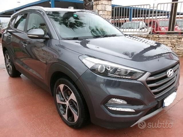 Usata Hyundai Tucson 115 CV (84 kW) 2019 Grigio SUV
