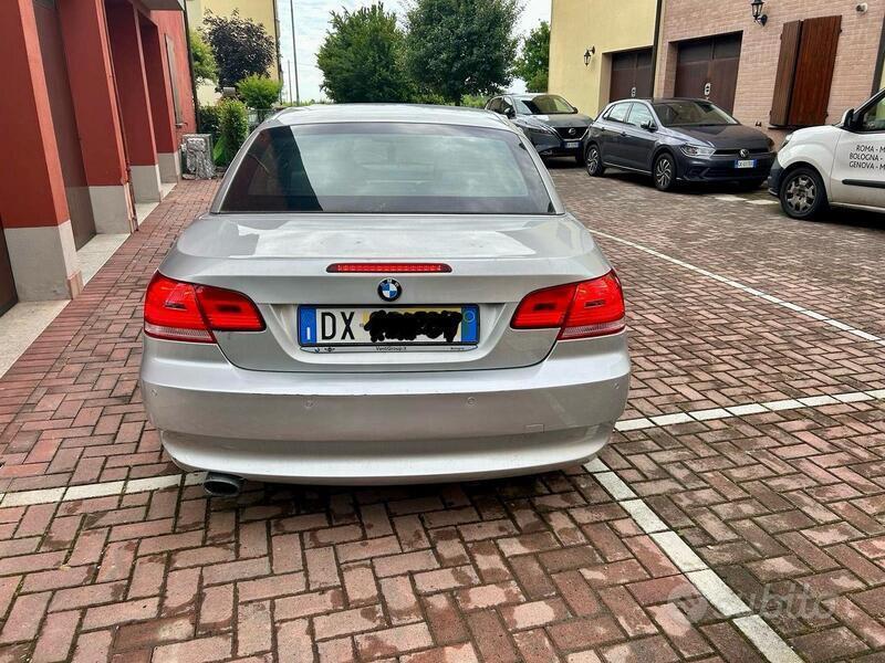 Usato 2009 BMW 320 Cabriolet 2.0 Benzin (10.000 €)