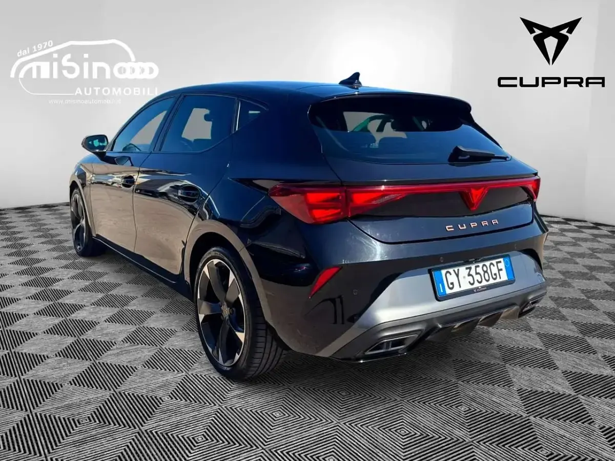 Usata Cupra Leon 150 CV (110 kW) 2025 Nero Berlina