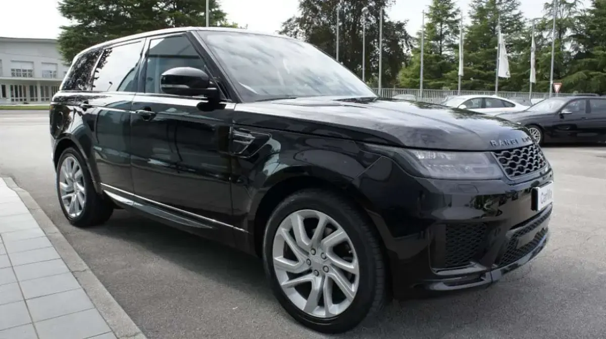 Usata Land Rover Range Rover Sport HSE Dynamic 249 CV (183 kW) 2019 Nero SUV