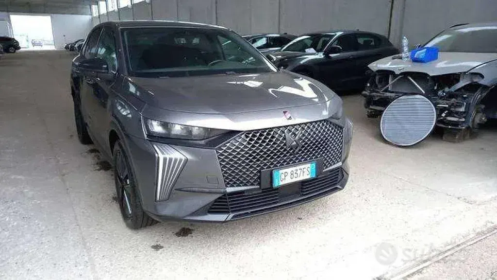 Usata DS Automobiles DS7 Crossback Performance 131 CV (96 kW) 2023 Grigio SUV
