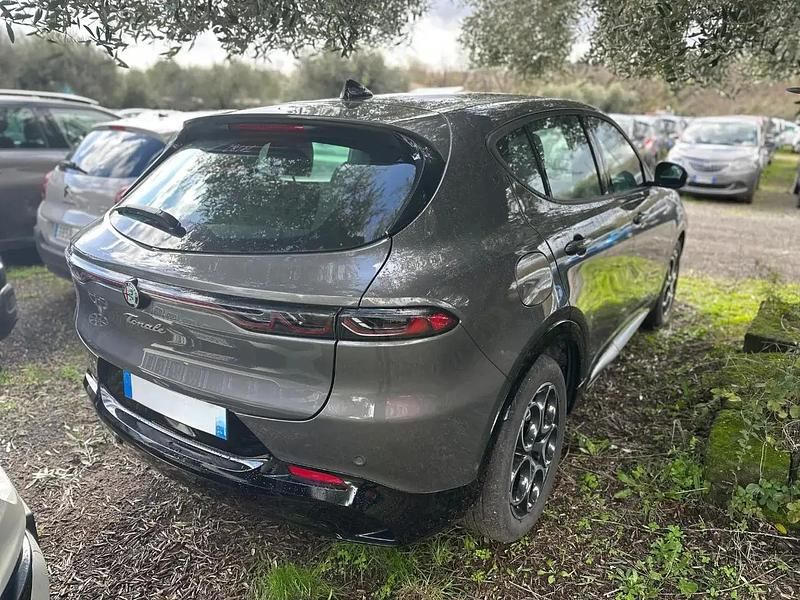 Usata Alfa Romeo Tonale Sprint 131 CV (96 kW) 2024 Grigio SUV
