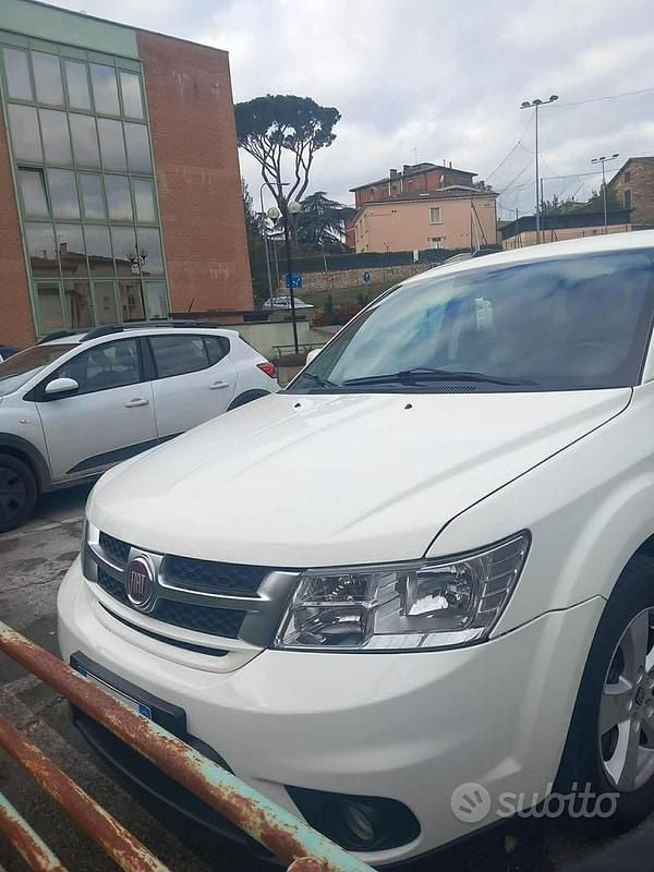 Usata Fiat Freemont 140 CV (102 kW) 2011 Bianco SUV