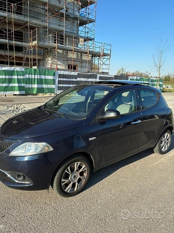 Usata Lancia Ypsilon S 95 CV (69 kW) 2016 Utilitaria