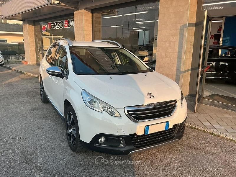 Usata Peugeot 2008 92 CV (67 kW) 2014 Bianco SUV