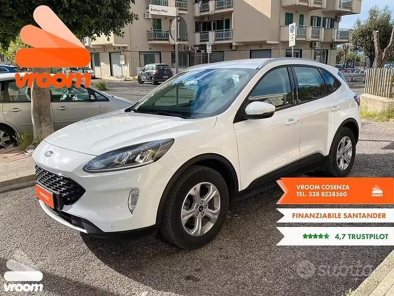Usado Ford Kuga 120 CV (88 kW) 2021 Blanco SUV