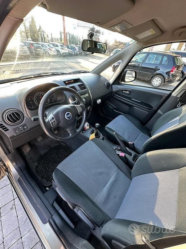 Usata Fiat Sedici 120 CV (88 kW) 2008 Verde SUV