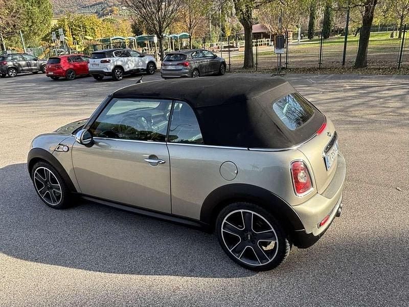 Usata Mini Cooper S Cabriolet 170 CV (125 kW) 2009 Cabrio