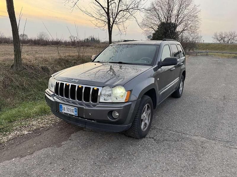Usata Jeep Grand Cherokee Limited 218 CV (160 kW) 2005 Grigio SUV