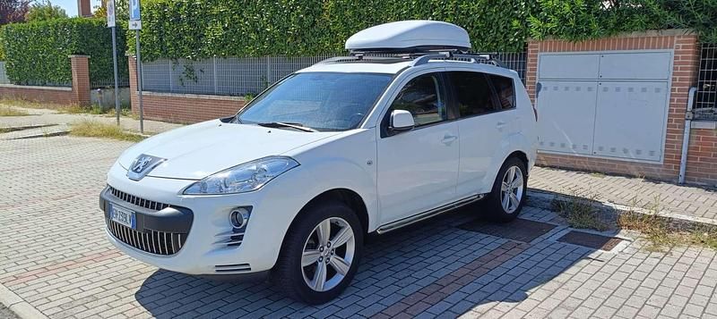 Bianco Usata 2011 Peugeot 4007 SUV | 12.200 € (Molto cara) - Immagine 1/4