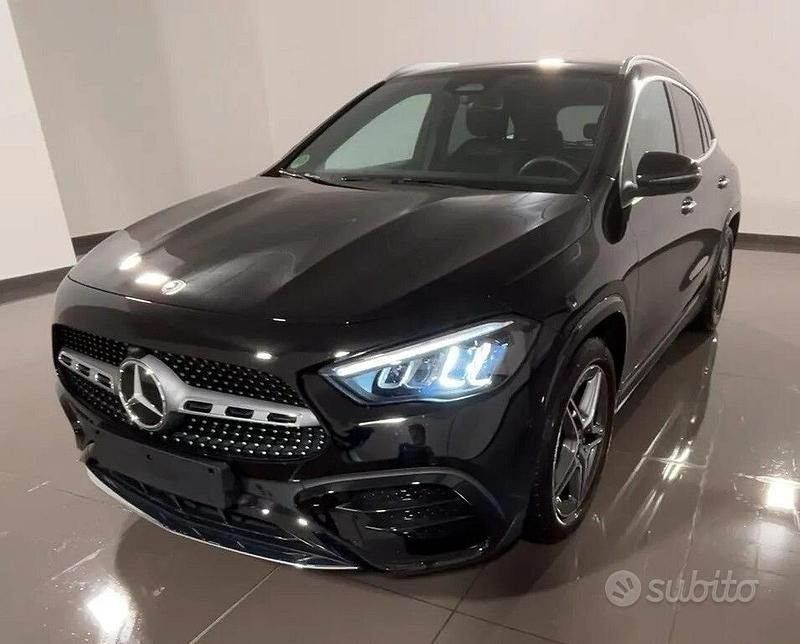 Nero Usata 2025 Mercedes GLA200 Premium SUV | 45.900 € (Buon prezzo) - Immagine 1/4