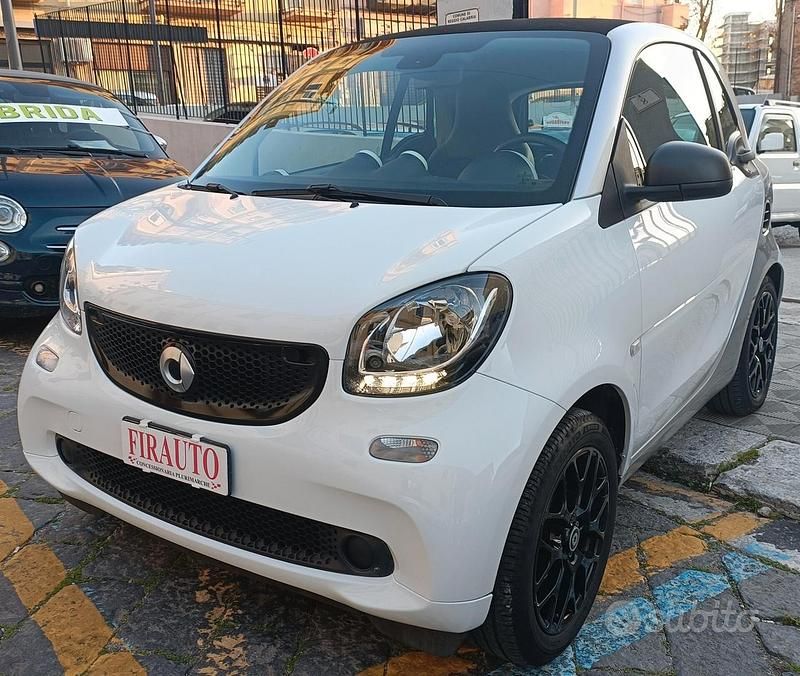 Usata Smart ForTwo Coupé Passion 70 CV (51 kW) 2019 Bianco Coupé