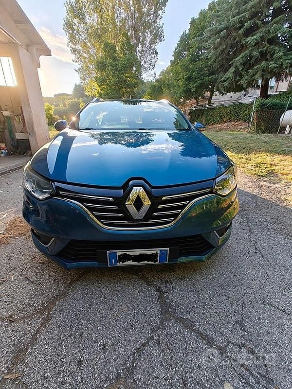 Usata Renault Mégane GrandTour 116 CV (85 kW) 2019 Blu Station wagon
