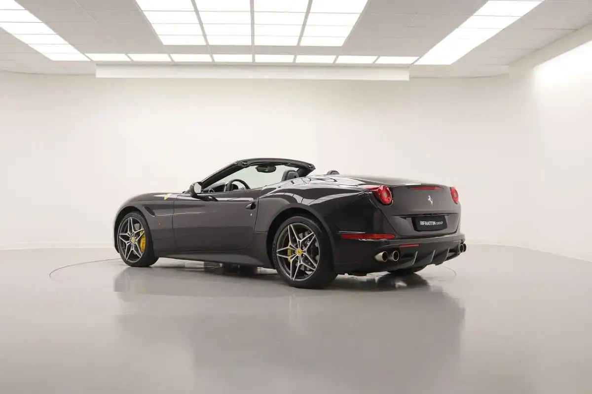 Usata Ferrari California 560 CV (411 kW) 2015 Nero daytona Cabrio