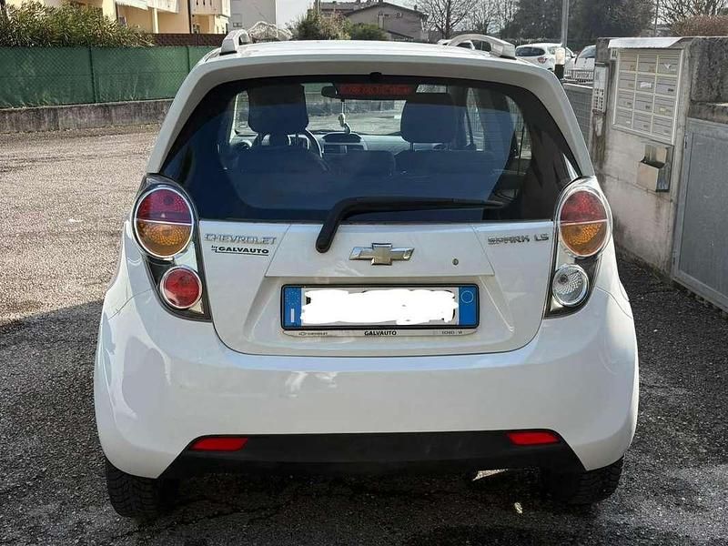 Usata Chevrolet Spark LS 68 CV (50 kW) 2010 Bianco Utilitaria