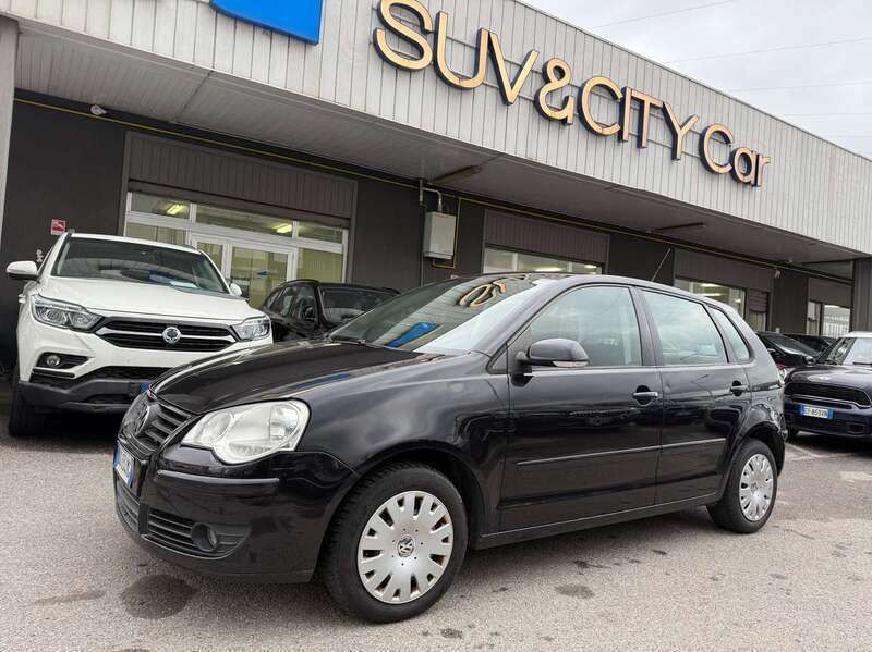 Nero Usata 2007 VW Polo Due volumi | 2300 € (Buon prezzo) - Immagine 1/4