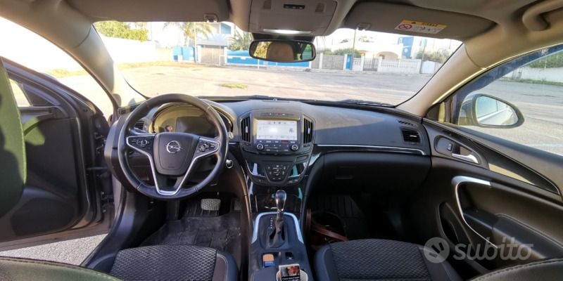 Usata Opel Insignia Sport 170 CV (125 kW) 2016 Grigio Station wagon