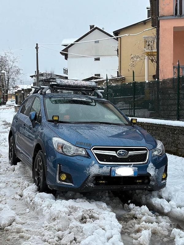 Usata Subaru XV 147 CV (108 kW) 2017 Blu SUV