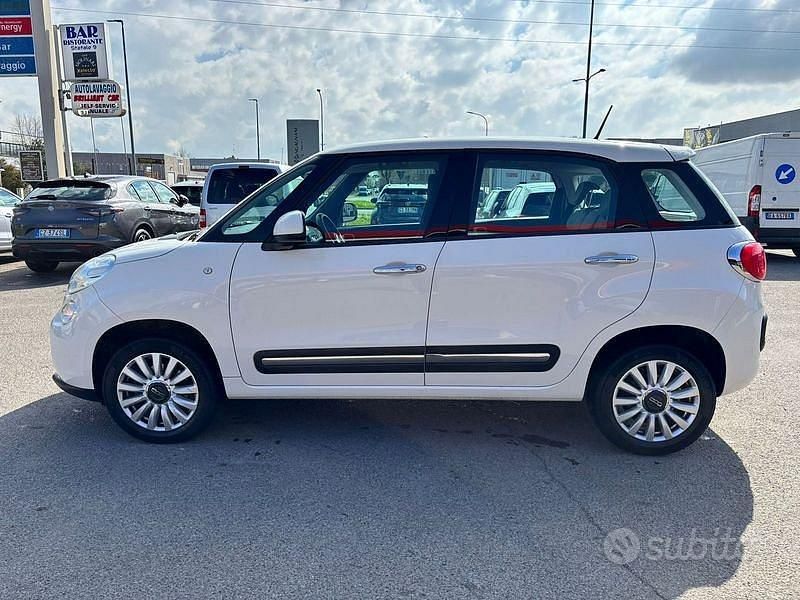 Usata Fiat 500L Pop 80 CV (58 kW) 2015 Bianco Monovolume
