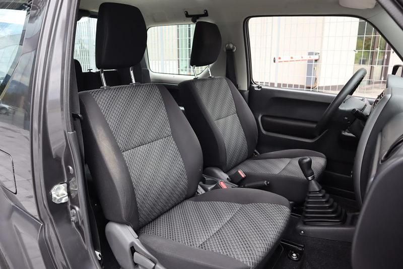 Usata Suzuki Jimny 84 CV (61 kW) 2016 SUV