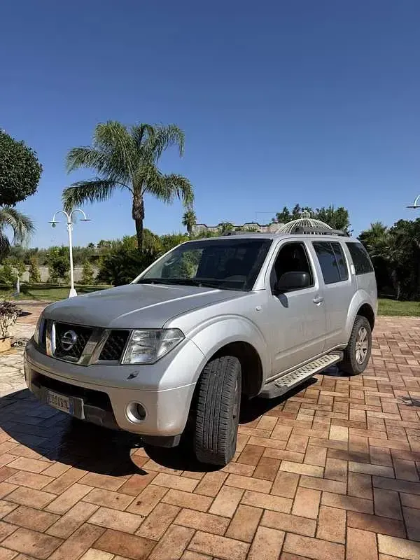 Usata Nissan Pathfinder XE 171 CV (125 kW) 2006 SUV
