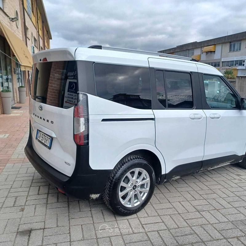 Usata Ford Tourneo Courier 124 CV (91 kW) 2024 Bianco Monovolume