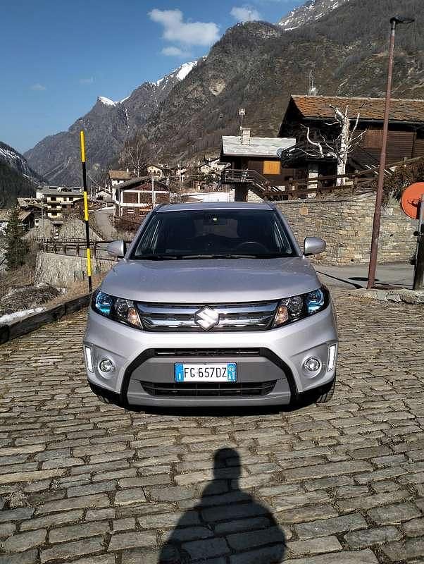 Usata Suzuki Vitara 120 CV (88 kW) 2016 Argento SUV
