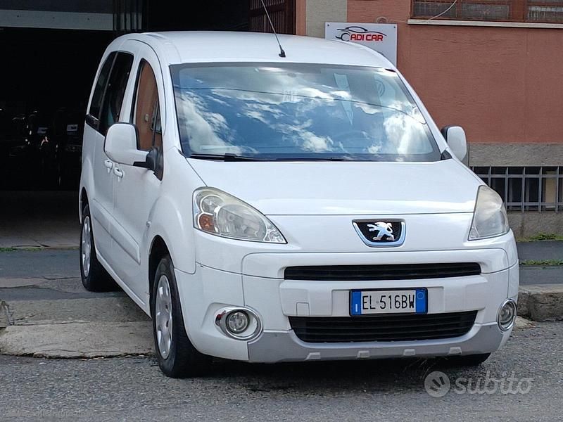 Usata Peugeot Partner Tepee 92 CV (67 kW) 2011 Bianco Monovolume