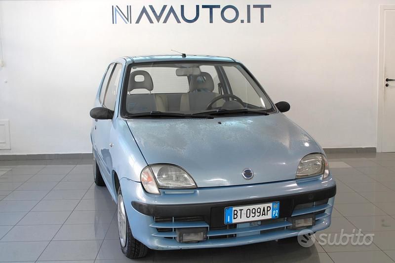 Blu Usata 2001 Fiat Seicento Due volumi | 1700 € (Buon prezzo) - Immagine 1/4
