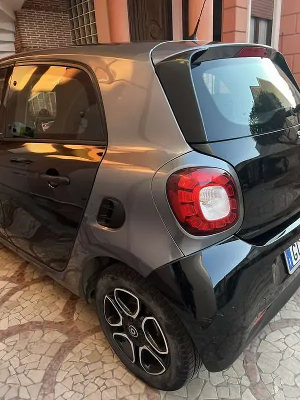 Usata Smart ForFour Passion 71 CV (52 kW) 2017 Utilitaria