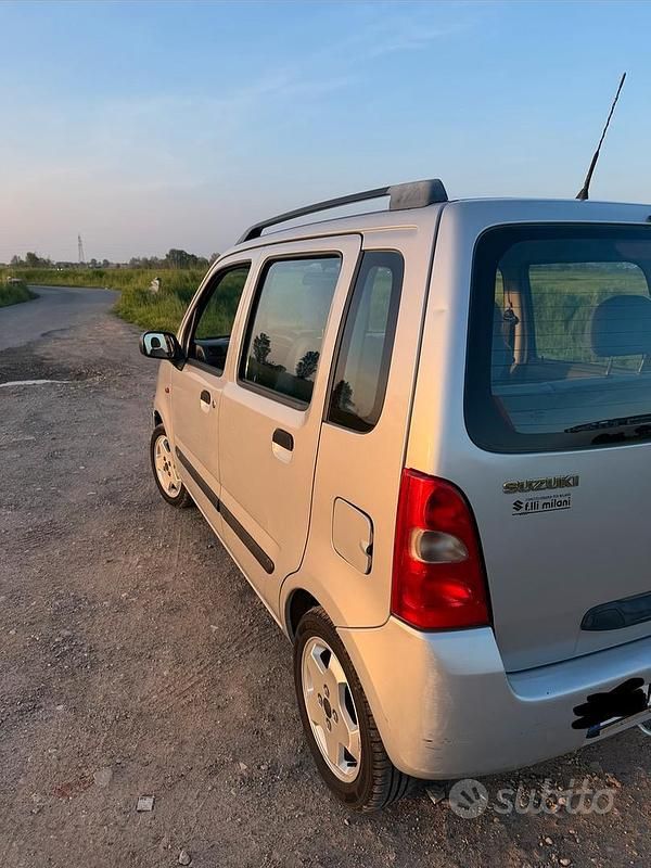 Gebraucht Suzuki Wagon R+ 2002 Grau Van / Kleinbus