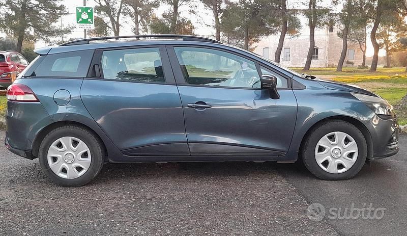 Usata Renault Clio GrandTour 90 CV (66 kW) 2016 Blu Station wagon