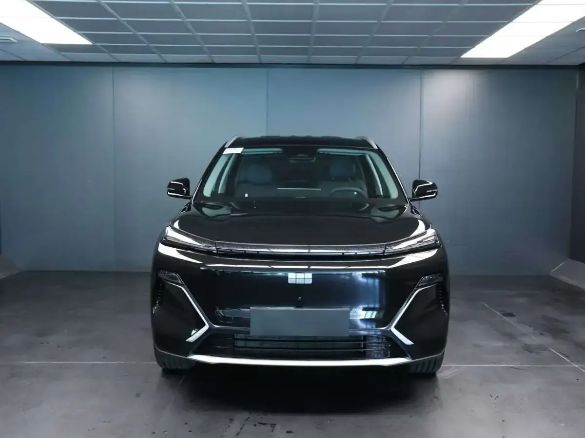 Nuova Geely Starray 99 CV (72 kW) 2026 Polar black metallizzato SUV
