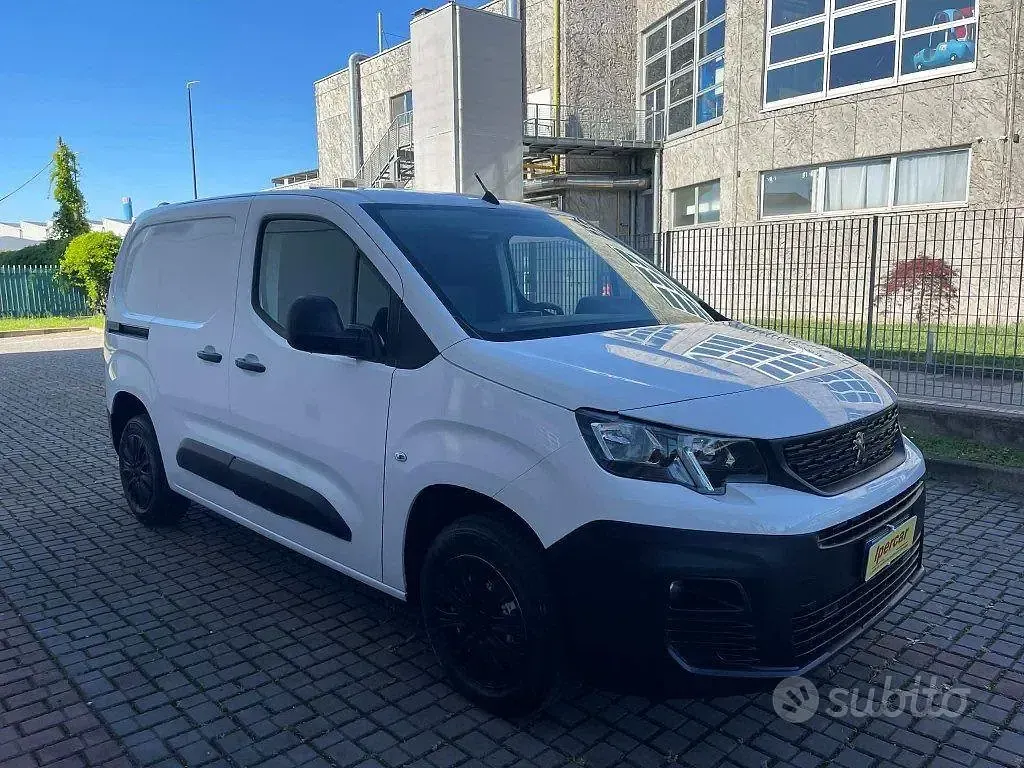 Usata Peugeot Partner 102 CV (75 kW) 2021 Bianco Monovolume