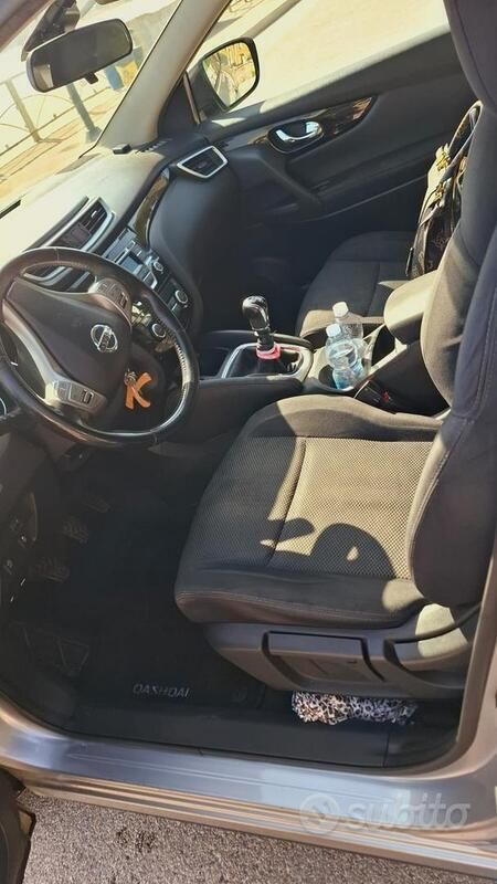 Usata Nissan Qashqai 115 CV (84 kW) 2017 Grigio SUV