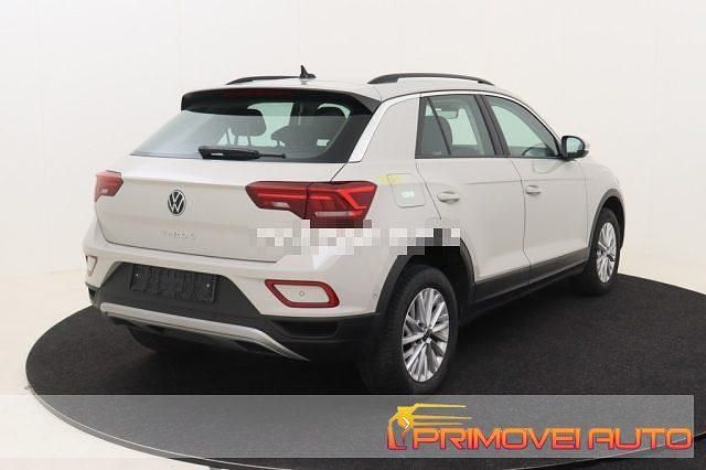 Usata VW T-Roc Life 110 CV (80 kW) 2022 Bianco SUV