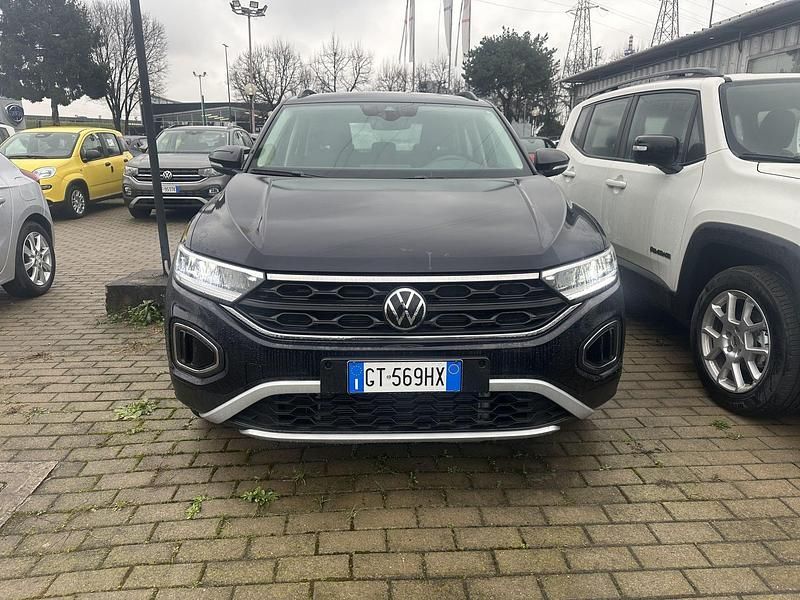 Usata VW T-Roc Life 150 CV (110 kW) 2024 Nero SUV