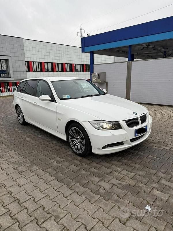 Bianco Usata 2008 BMW 320 M Sport Station wagon | 2600 € (Ottimo prezzo) - Immagine 1/4