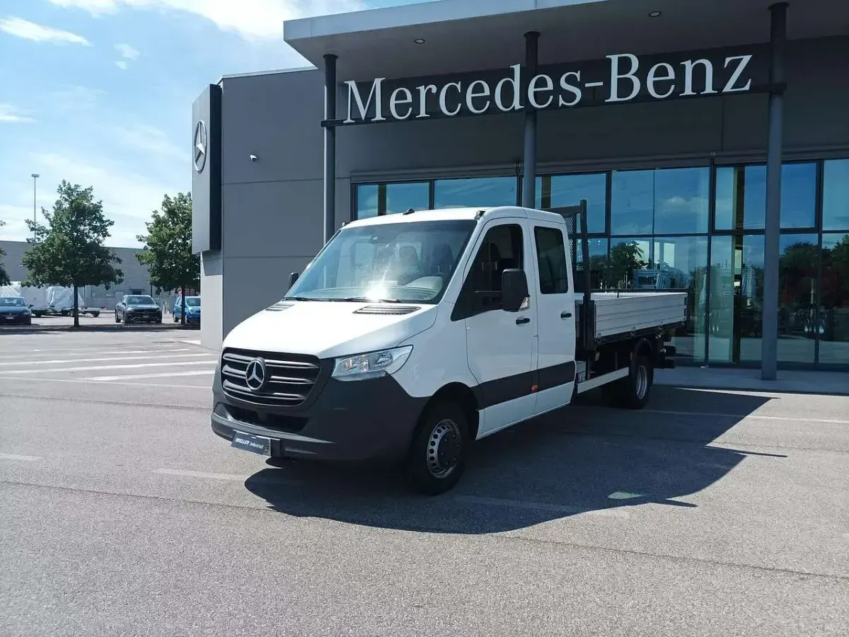 Usata Mercedes Sprinter 170 CV (125 kW) 2024 Bianco artico Furgone