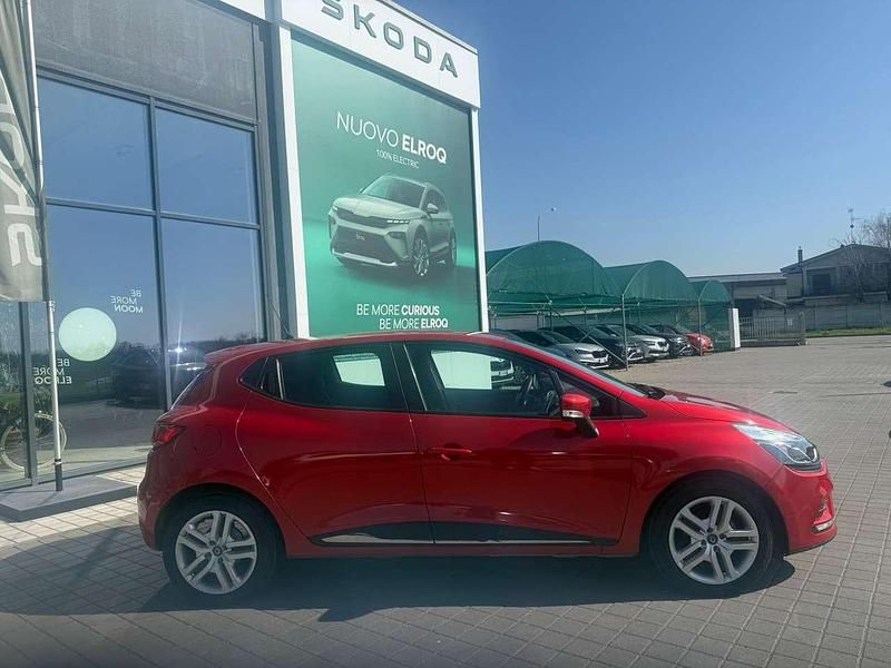 Usata Renault Clio V Business 72 CV (52 kW) 2020 Rosso Berlina