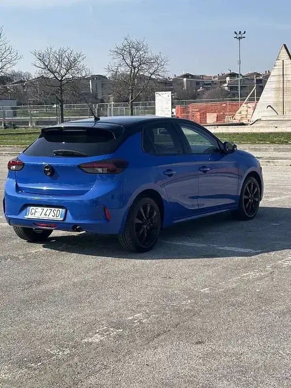 Usata Opel Corsa Edition 75 CV (55 kW) 2021 Blu/azzurro Utilitaria