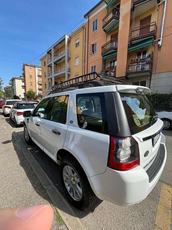 Usata Land Rover Freelander 2 SE 190 CV (139 kW) 2012 Bianco SUV