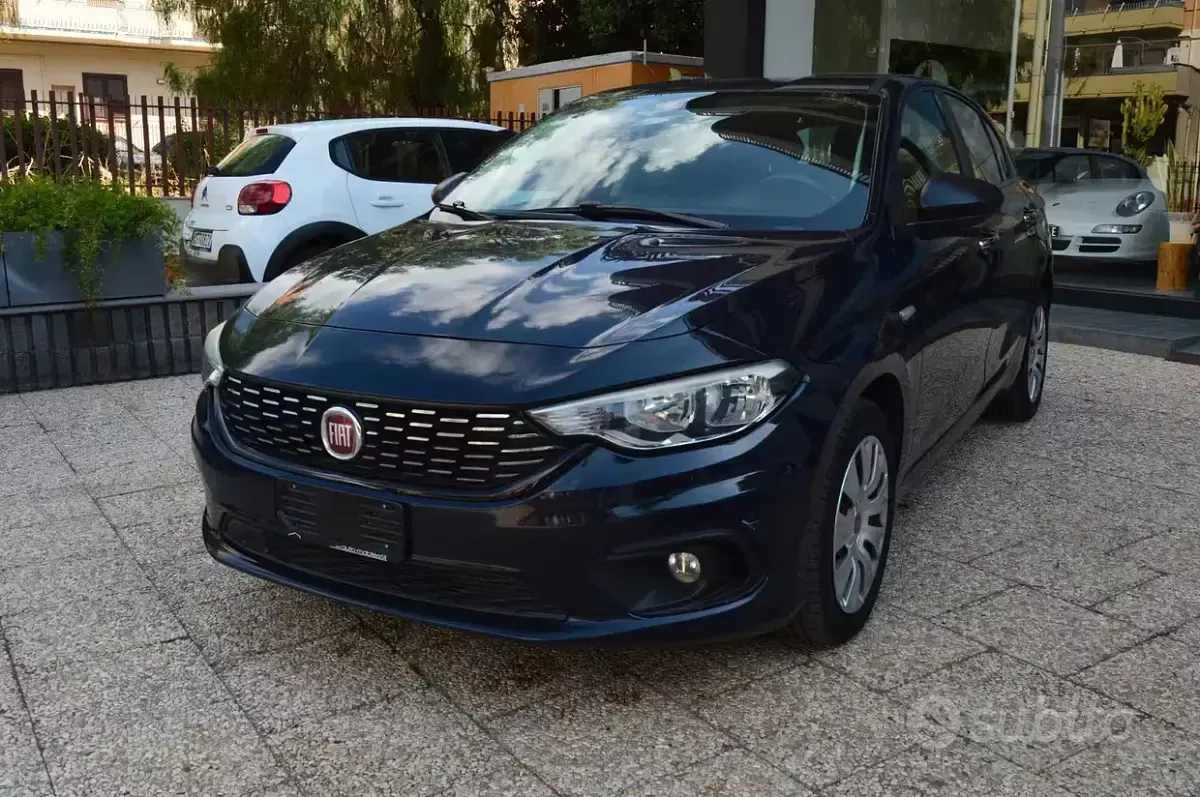 Usata Fiat Tipo Business 120 CV (88 kW) 2016 Blu Berlina