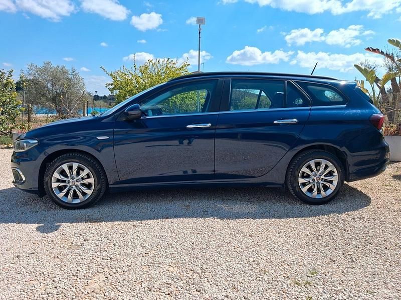 Usata Fiat Tipo Lounge 120 CV (88 kW) 2018 Blu Station wagon