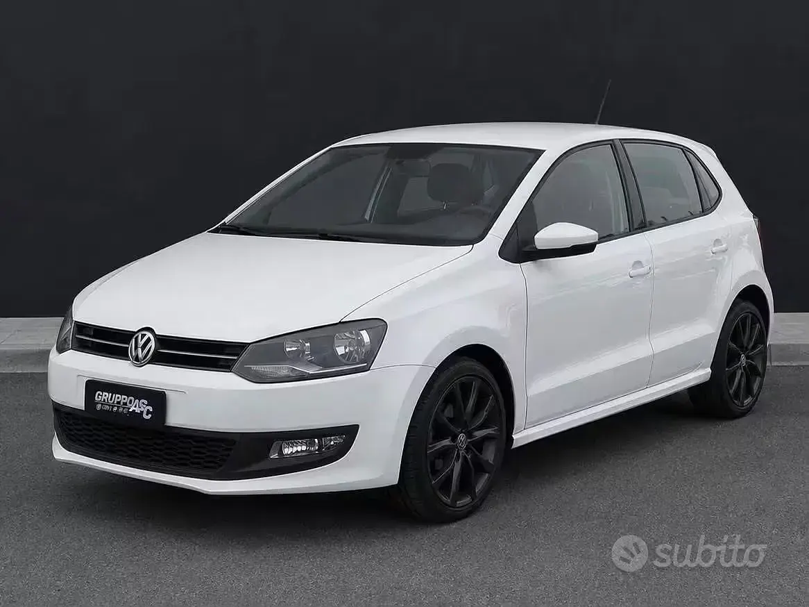 Usata VW Polo Comfortline 75 CV (55 kW) 2013 Bianco Utilitaria