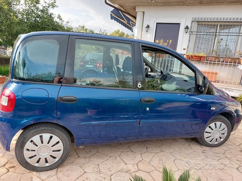 Usata Fiat Multipla 2009 Blu Monovolume