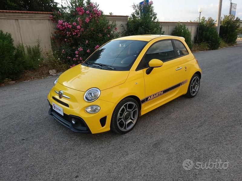 Giallo Usata 2018 Abarth 595 Due volumi | 16.900 € (Buon prezzo) - Immagine 1/4